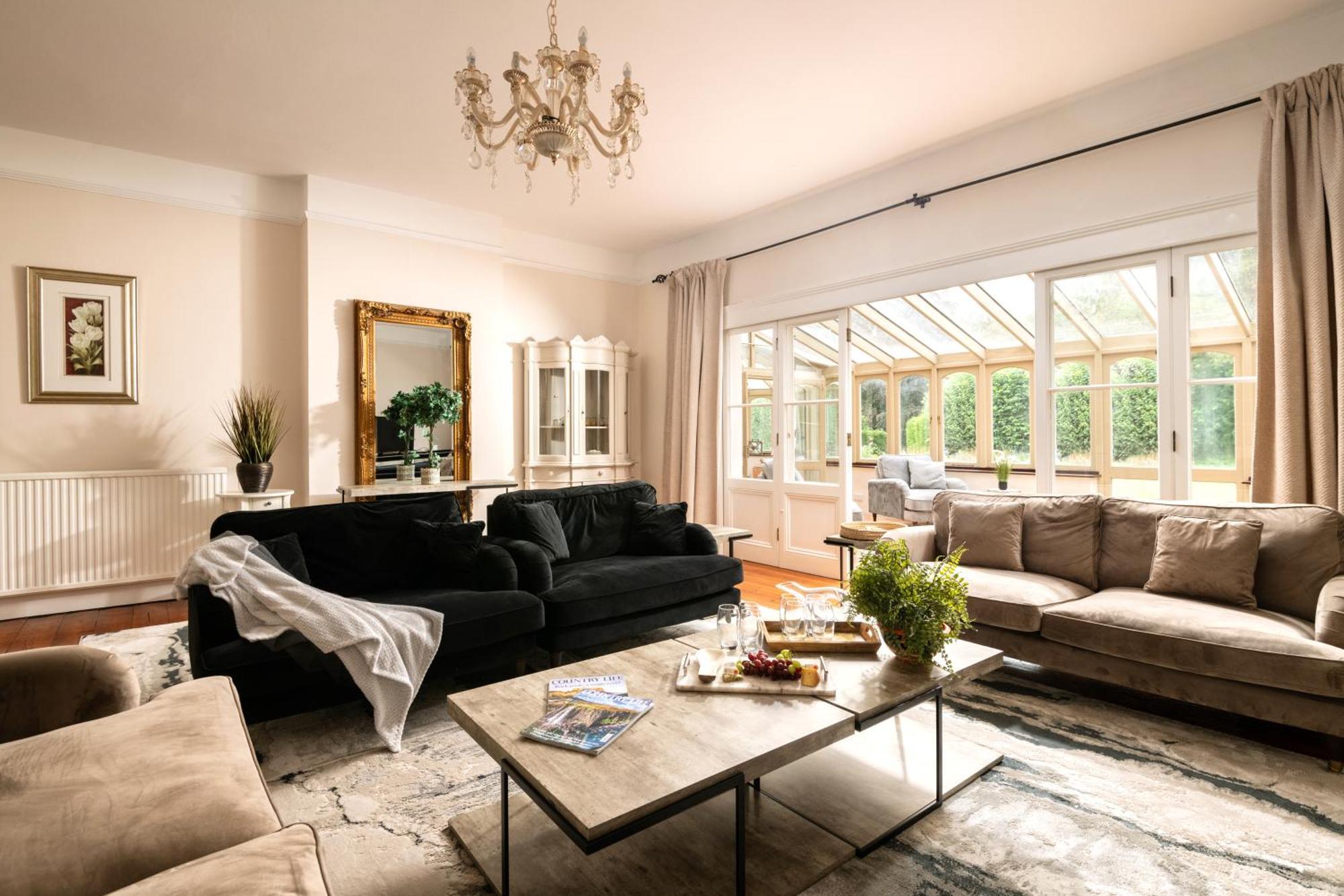 Villa Downwood Vineyard Manor In Idyllic Countryside Blandford Forum Exterior foto